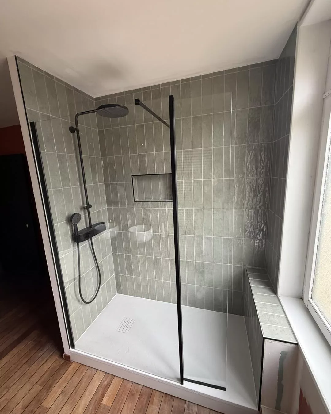 Pose de douche à l'italienne à Arras, Lens, Douai, Béthune - Énergie Renouvelable Florido